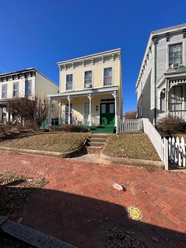 Photo - 126 S laurel st
