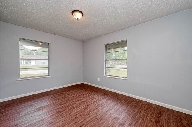 Photo - 5431 Willow Glen Dr