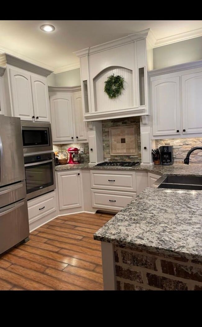 Photo - 82 E Briar Lake Dr