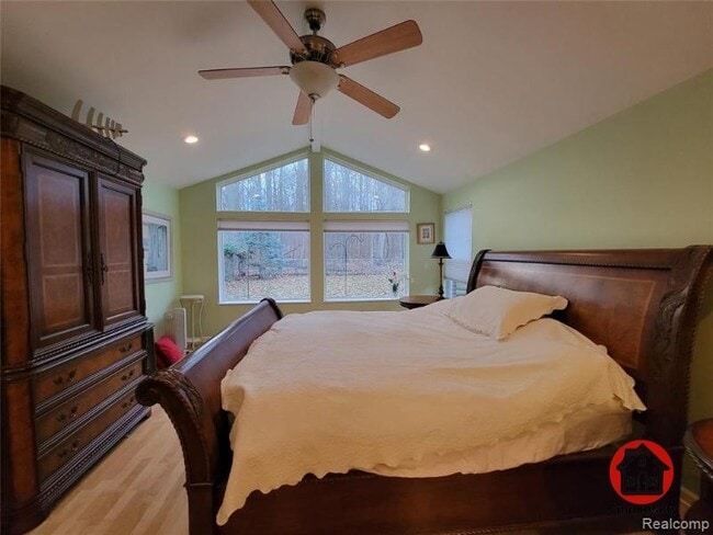 Photo - 18311 Norwich Rd