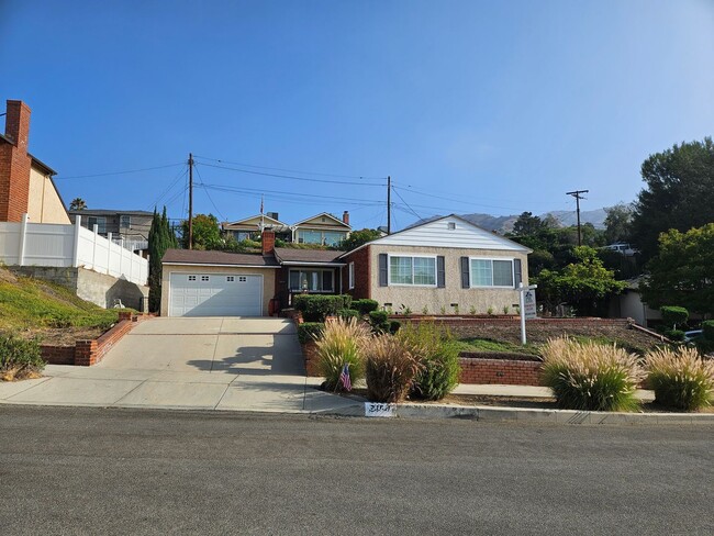 Building Photo - 3154 Jolley Dr Rental