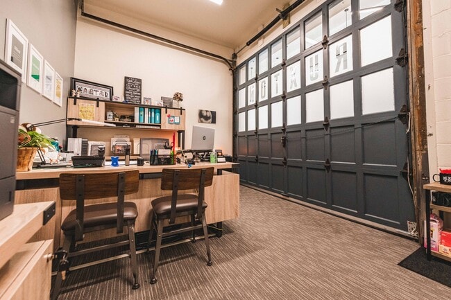 Photo - Ruxton Apartments