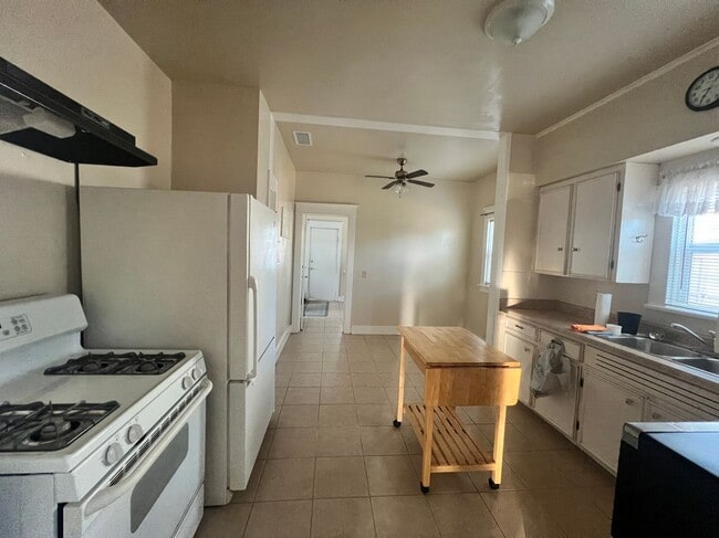 Photo - 314 S Arroyo Seco St