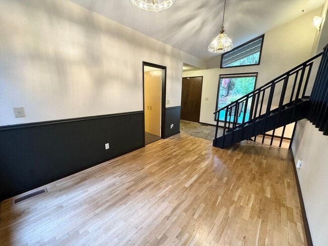 Photo - Mid century tri-level 4 bedrooms plus den/office huge yard