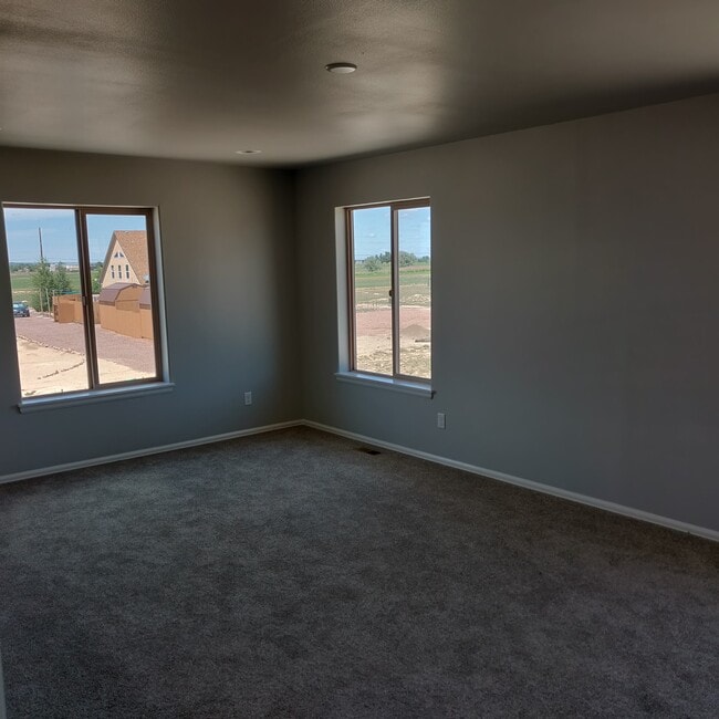 564 S Angus Ave Unit F