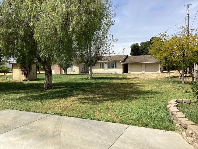 Photo - **NOW AVAILABLE!! COUNTRY HOME IN LOS BANOS**