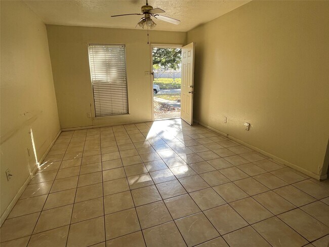 Photo - 9434 Tooley Dr