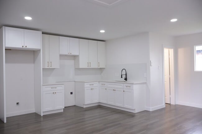 Building Photo - 5502 Ashgate Dr Rental