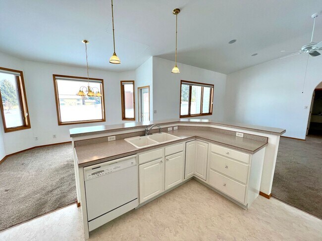 Photo - Dog Friendly 3 bed 2 bath Home
