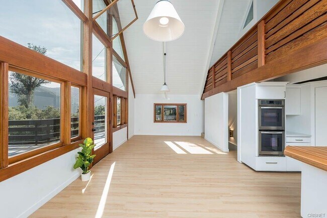 Photo - 21670 Encina Rd