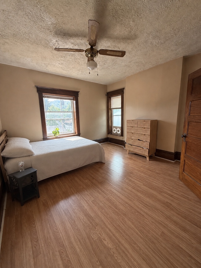 Photo - 350 Overdale St Unit 2