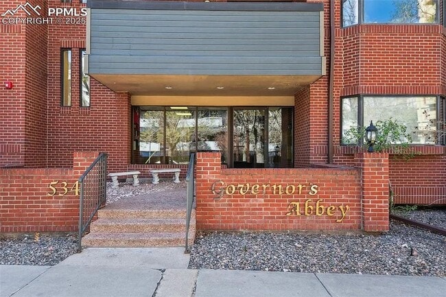 Building Photo - Denver Condo with Walkability, Charm and G... Unit 107