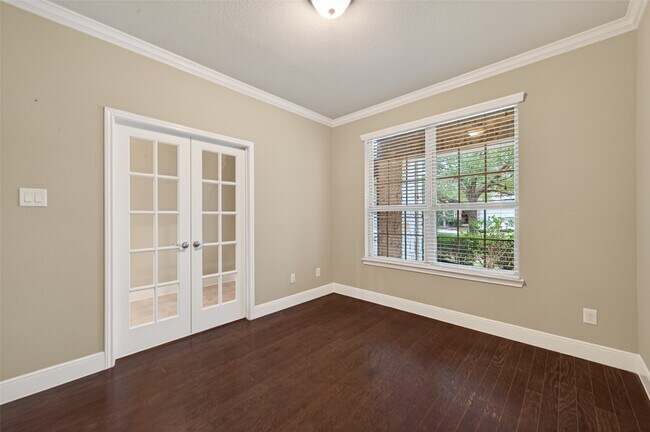 Photo - 10006 Forrester Trail