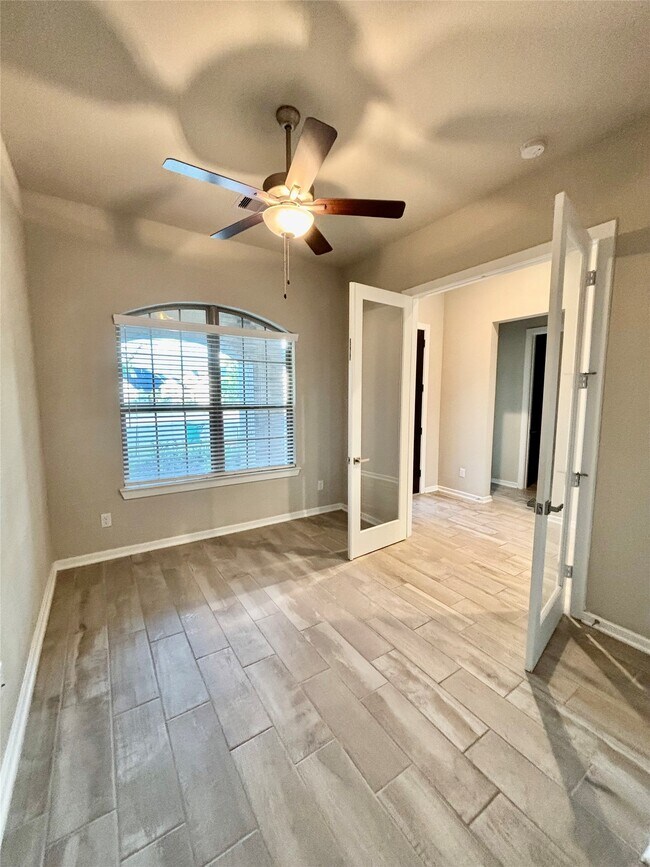 Photo - 5806 Pecos Ct