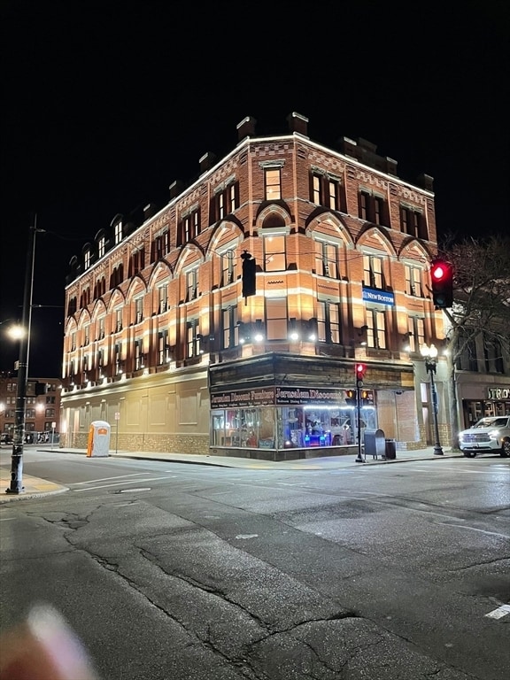 Building Photo - 64 Market St Unit 203