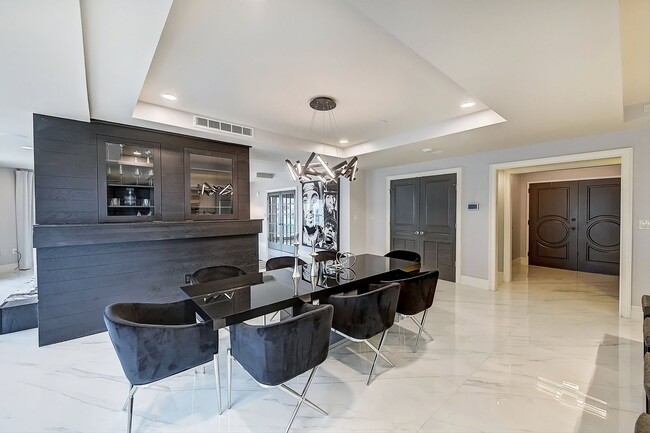 Photo - Modern High End Luxury Condo in Uptown Cha... Unit 1102