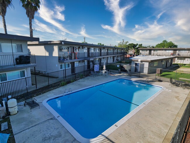 Photo - Orange Grove Apartments