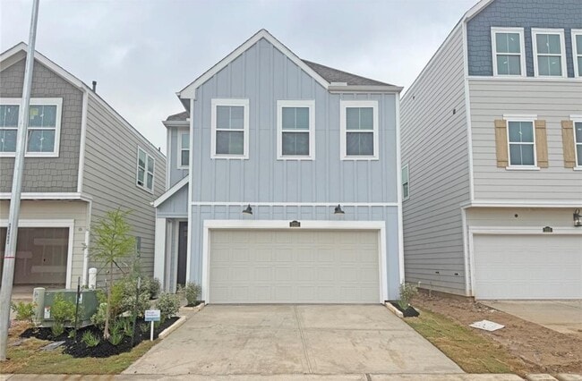 Building Photo - 2213 Via Laura Ln