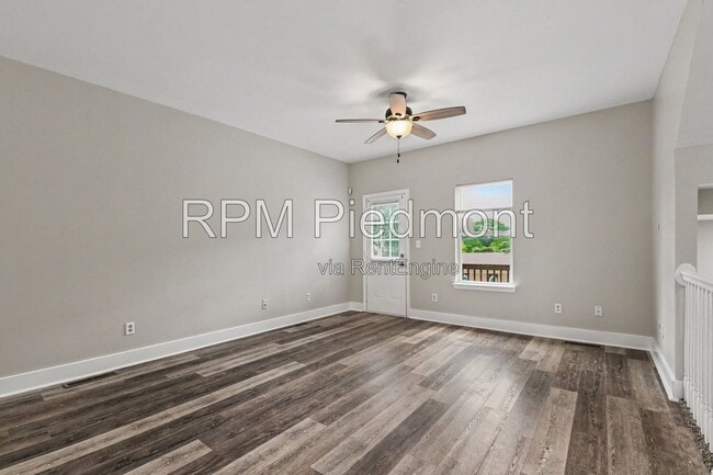 Photo - 751 Prince Pl NW