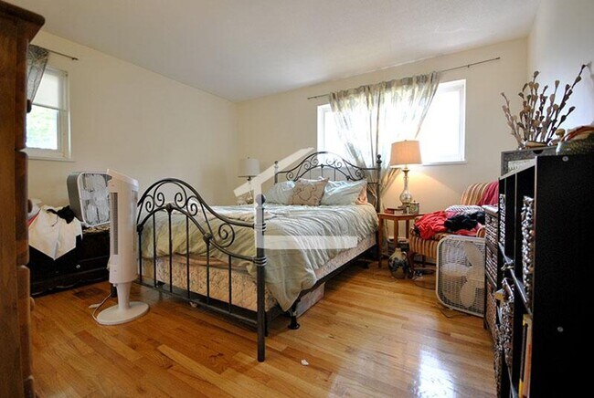 Good value two bedroom - available 8/1 - Good value two bedroom - available 8/1 Condo