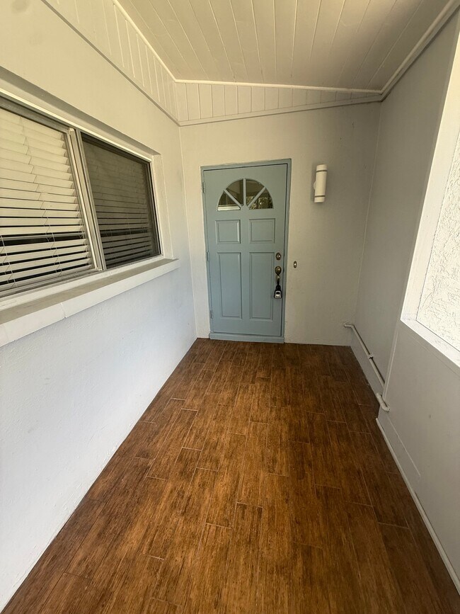 Photo - 2880 Greenbriar St