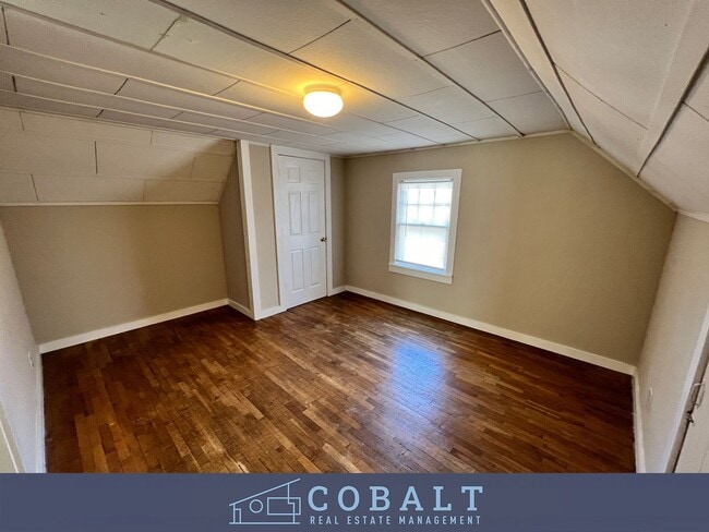 Building Photo - 823 N 8th St Unit #2