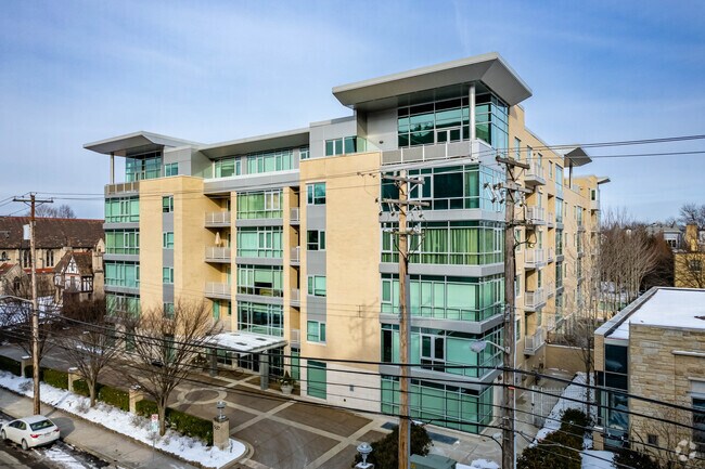 Metropolitan - Metropolitan Apartments