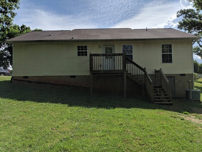 Photo - 3 bedroom 2 bath single family home in Jefferson City, TN