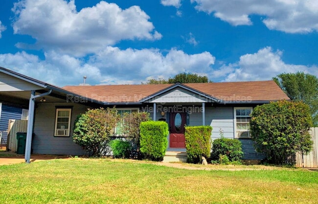 Building Photo - 4205 SE 47th St