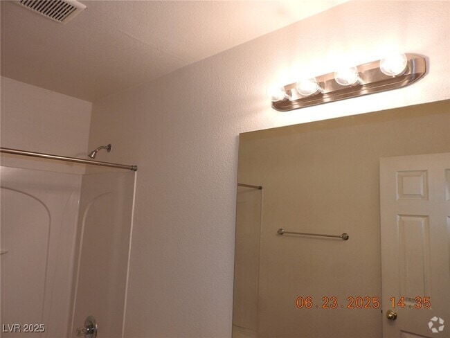 Building Photo - 707 W Sea Harbor Ct Rental
