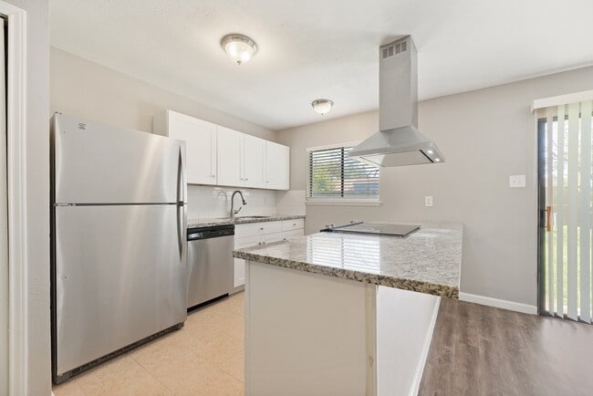 Photo - 17615 Autumn Hills Dr