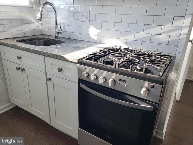 Photo - 2208 S 15th St Unit 3