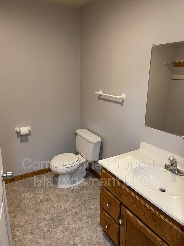 Photo - 622-624 5th - 622