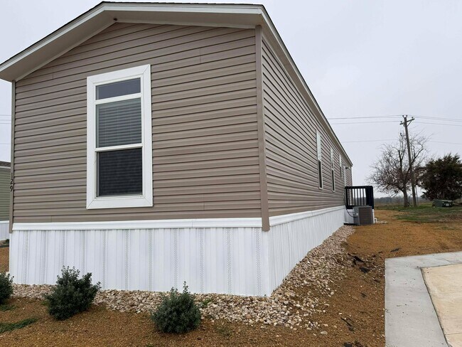 Photo - 129 Ponderosa Way