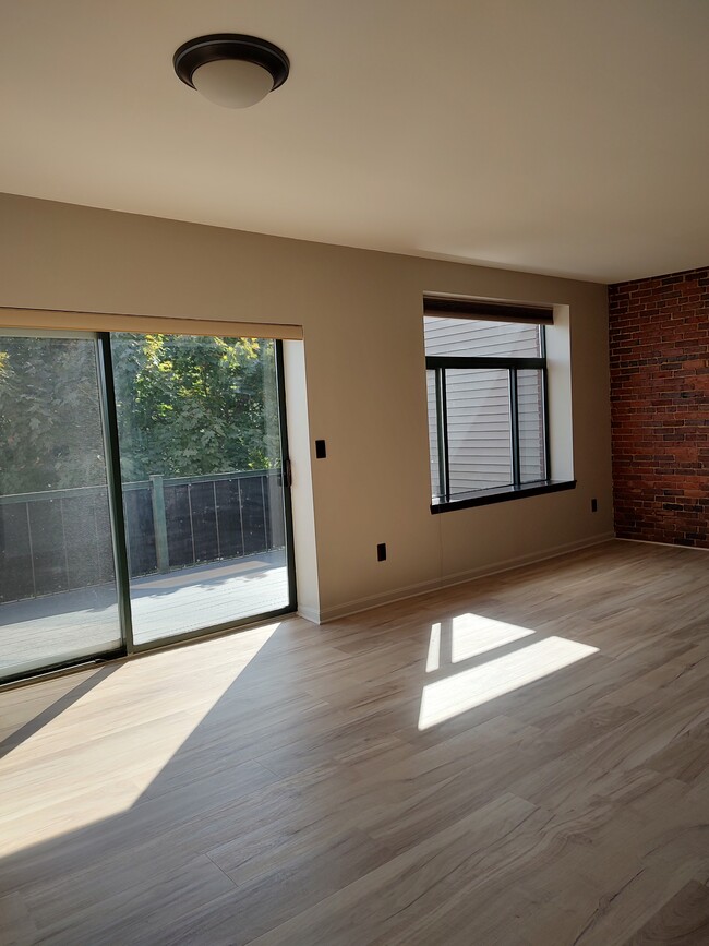 Building Photo - 315 Rantoul St Unit 408