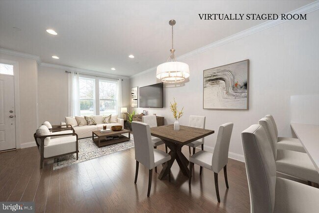 Photo - 220 Charles Ellis Dr