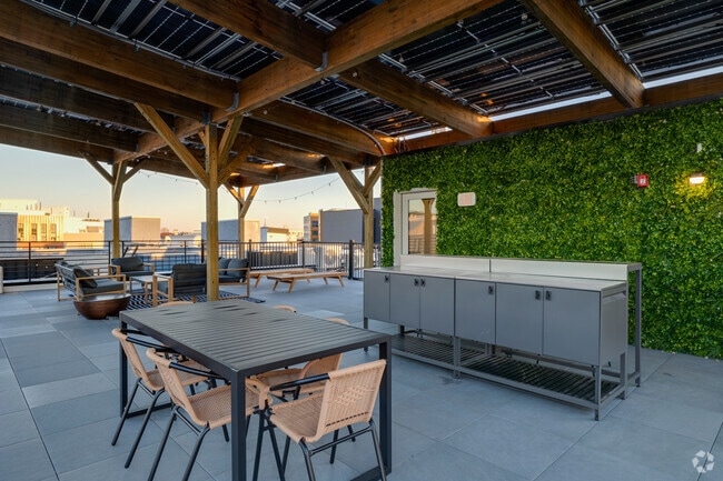 Rooftop Deck - Copper Flats