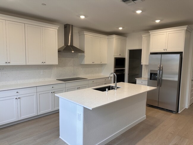 Photo - 10224 Sesti Wy