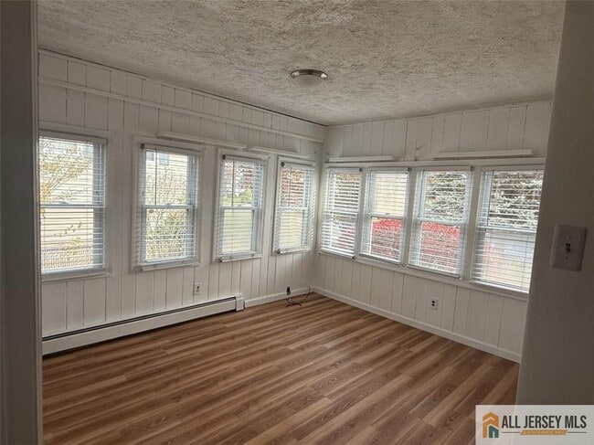 Photo - 1824 Pershing Pl