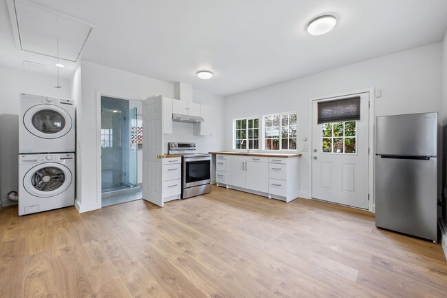 Photo - 570 W Montana St Unidad 570 Montana