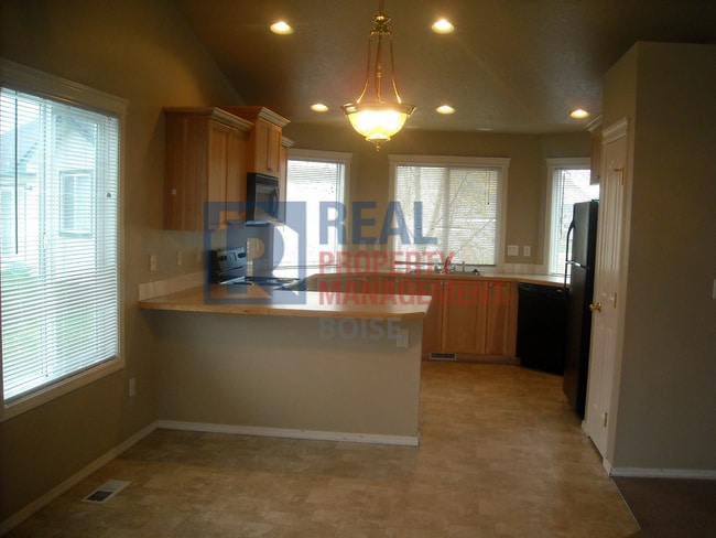 Photo - Half Off First Months Rent- Newly carpeted...