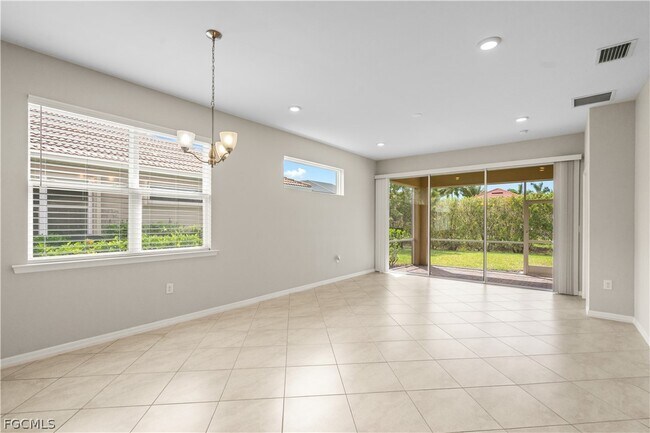 Photo - 4443 Dutchess Park Rd