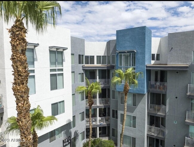 Building Photo - 1811 E Apache Blvd Unit C1 Rental