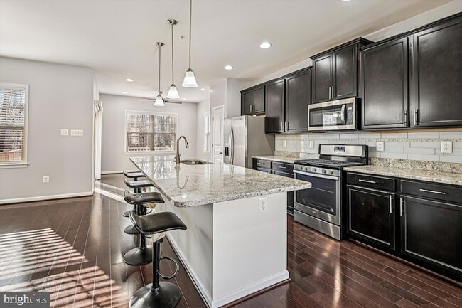 Photo - 7523 Holly Ridge Dr