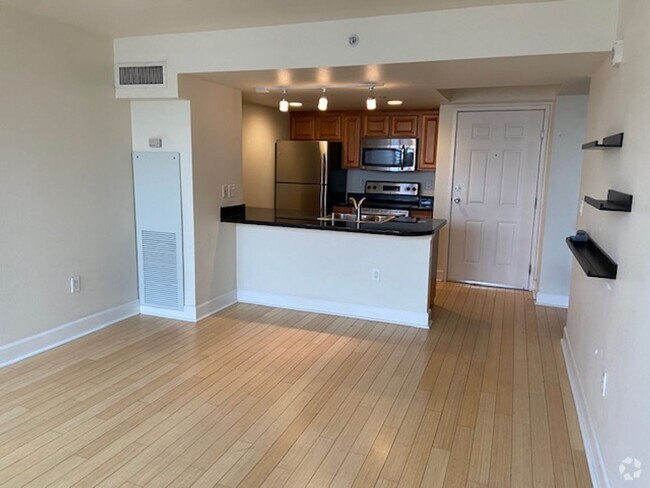 Building Photo - Newly Remodeled Downtown Stunner - Close t... Unit 207 Rental