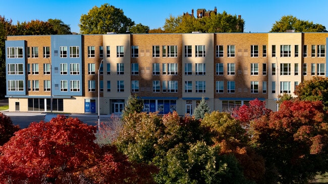 Building Photo - Cathedral Arts Apartments