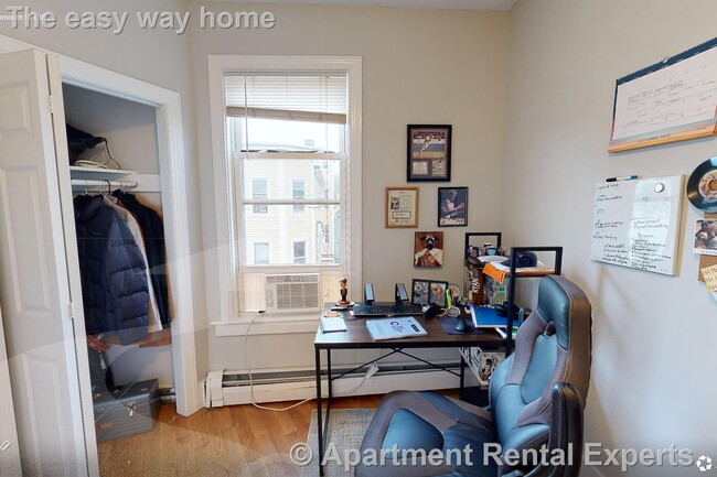 Photo - 33 Portsmouth St Unit #3R