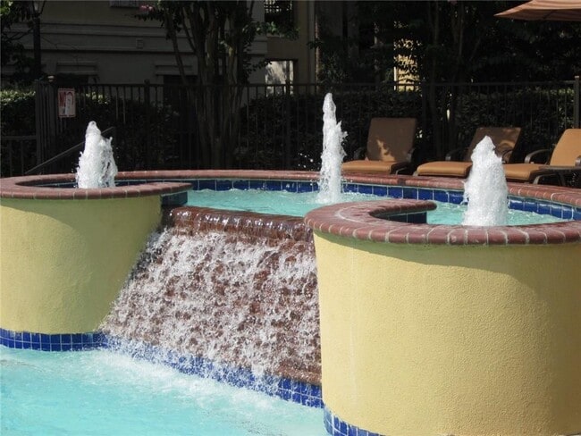 Photo - 3777 Peachtree Rd NE Unidad 1324