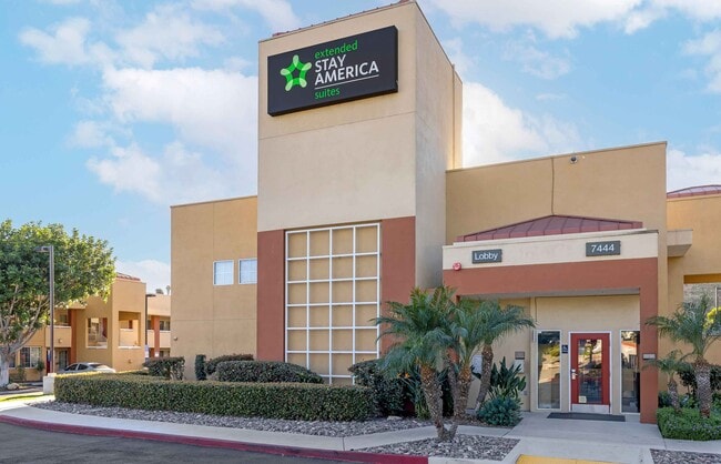 Furnished Studio-San Diego - Fashion Valley