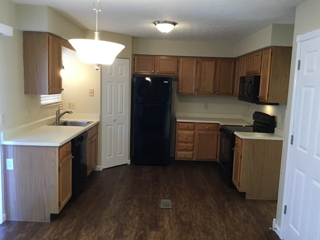 Photo - 108 Camden Ln